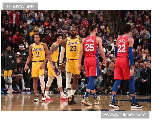 詹姆斯在湖人12年的辉煌历程与传奇时刻回顾 詹姆斯在湖人12年的辉煌历程与传奇时刻回顾